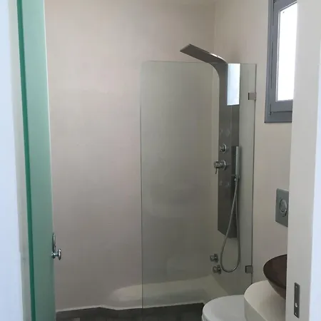 Charming Naxos With Seperate Bedroom Modern Furnishing Close To The Saint George *